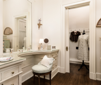 HillsAndDalesEstate_DressingRoom_2021